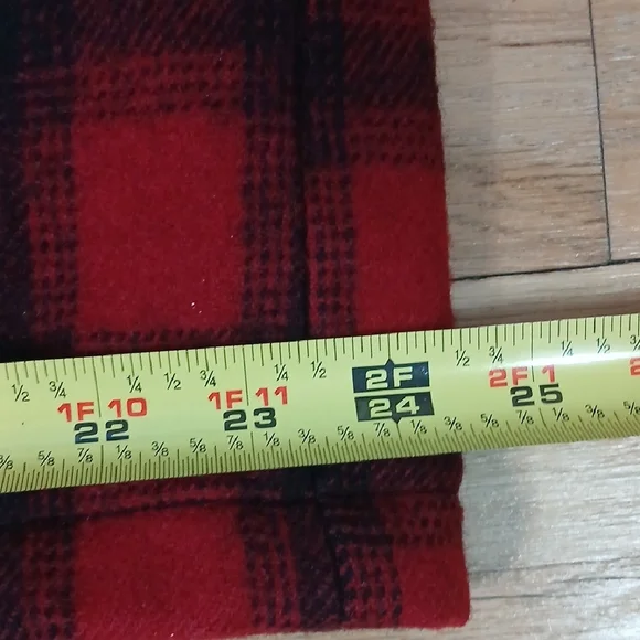 Woolrich Men's Classic Red and Black Checkered Jacket - Picture 9 of 13